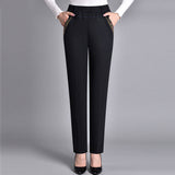 Oksana – Damenjeans mit Seitentaschen und Elastischem Bund